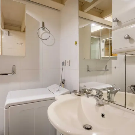 Apartment Charming Duplex With Ac -1br-2p- Marseilles